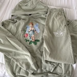 Boys Lie set. Medium bottoms. OS top. Purchased off Revolve at full price